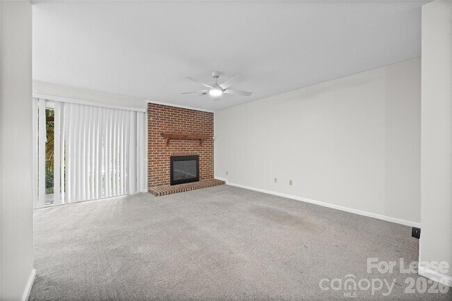 Foto del edificio - 2920 Iron Gate Ln