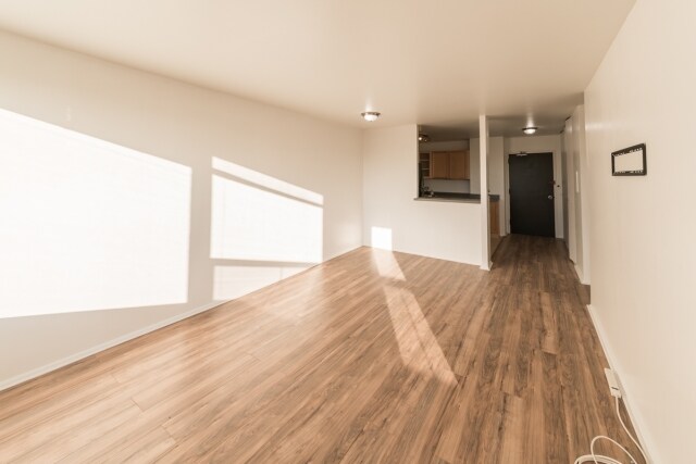 Building Photo - 1455 N Sandburg Ter
