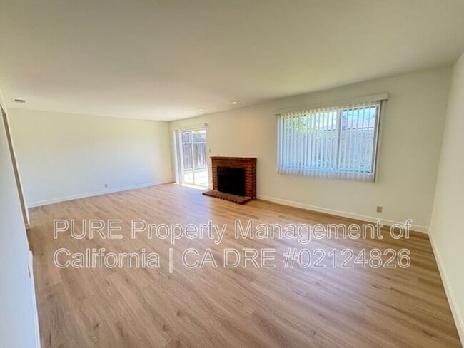 Building Photo - 1432 Weaverly Dr