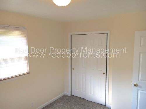 Building Photo - 5911 Buick Dr