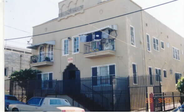 Primary Photo - 248 N Chicago St