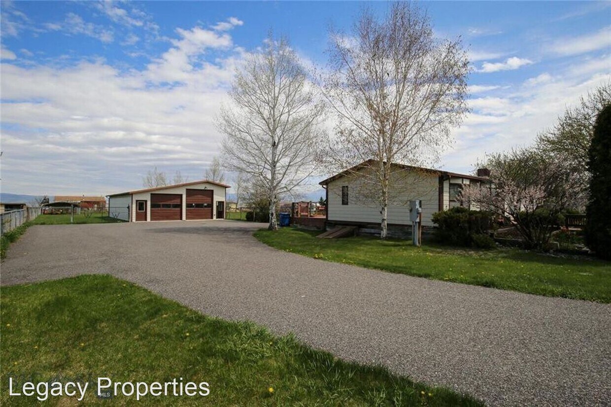 Foto del edificio - 3 br, 2 bath House - 585 Warner Lane - 585...