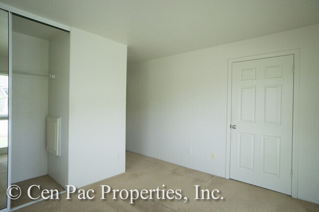 Foto del edificio - 2 Bed/2 Bath/ 2 Parking Stalls - Close to Waikele Shopping Center and Bus Line
