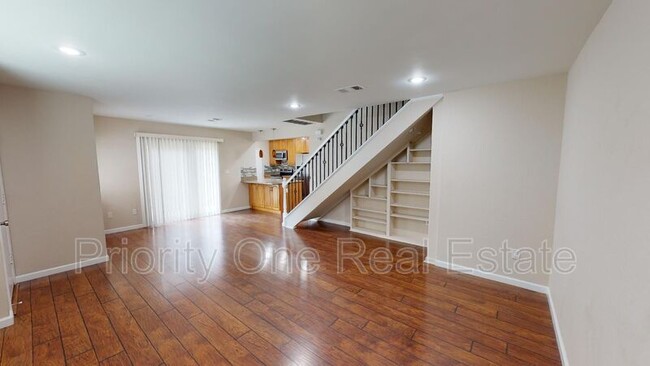 Foto del edificio - 13150 Mulberry Tree Ln