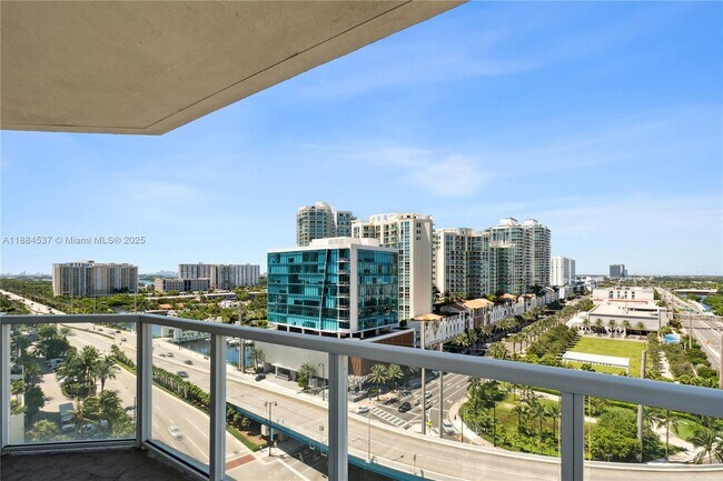 Foto del edificio - 16699 Collins Ave
