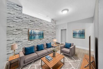 Building Photo - 1815 McKinley St