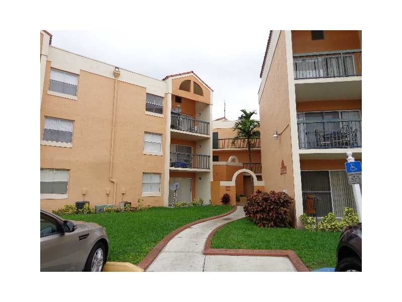 6276 NW 186th St, Hialeah, FL 33015 Apartments in Hialeah, FL