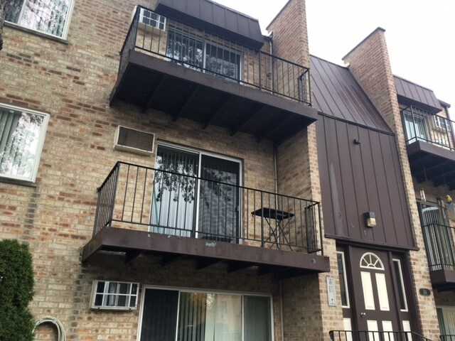 Foto del edificio - 361 W Hawthorne Cir