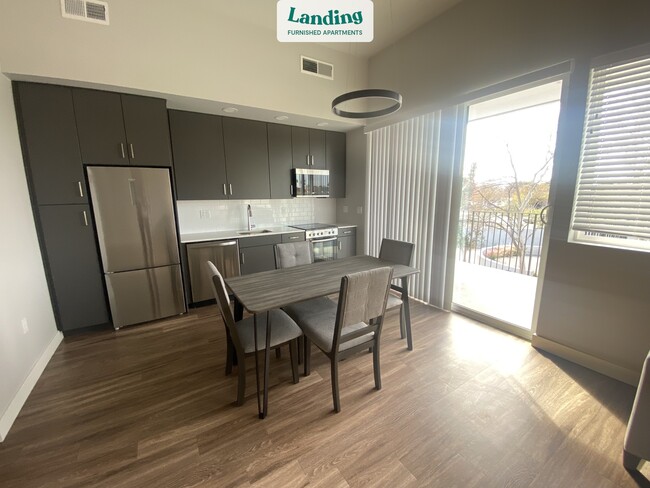 Foto del edificio - 8125 N 23rd Ave