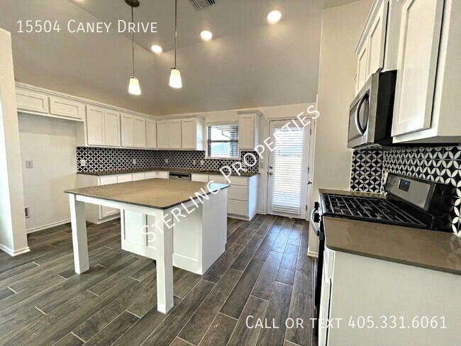 Foto del edificio - 15504 Caney Dr