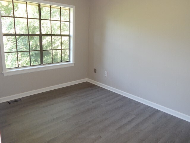 Foto del edificio - 515 N Walnut St