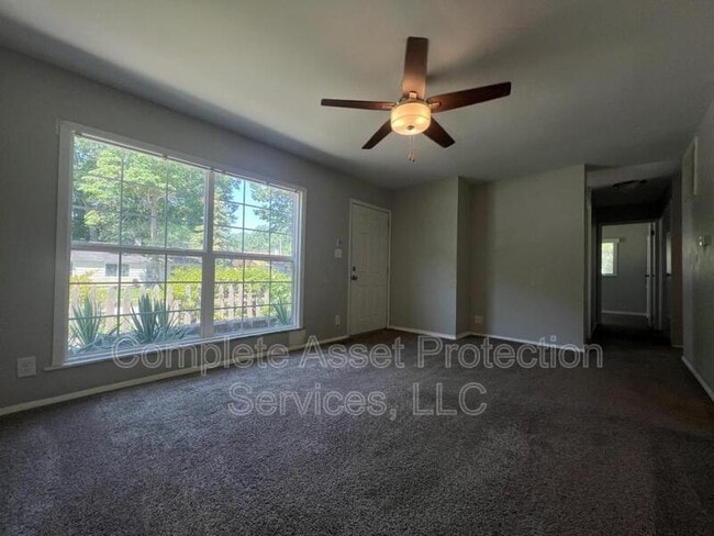Foto del edificio - 904 Tall Timber Dr
