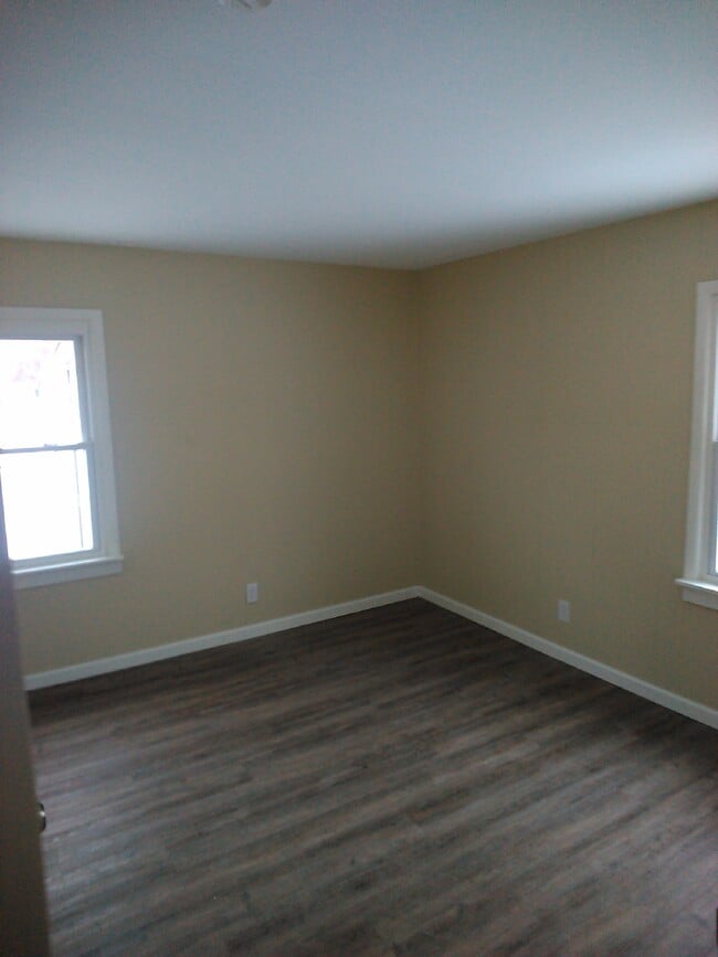 Building Photo - 228 Leopold Blvd