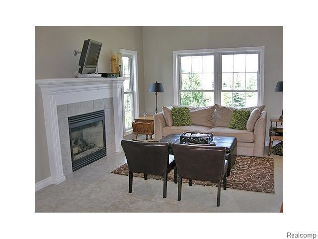Building Photo - 45743 Graystone Ln