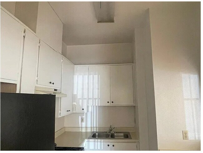 Foto del edificio - 1133 N Ardmore Ave