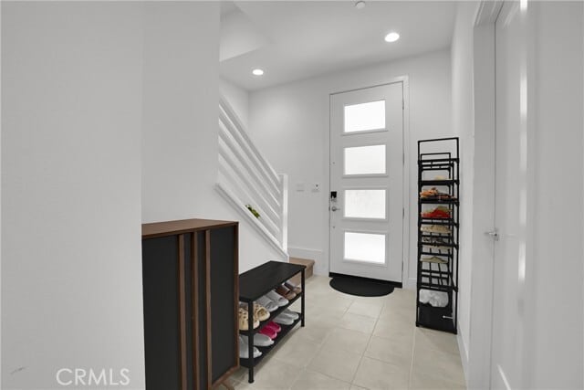 Building Photo - 140 Allusion