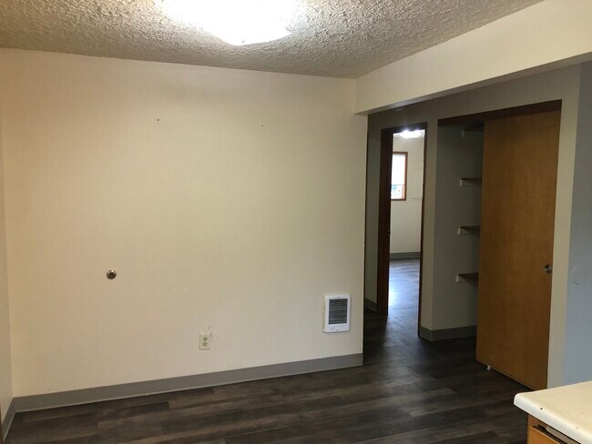 Building Photo - 1319 Z St