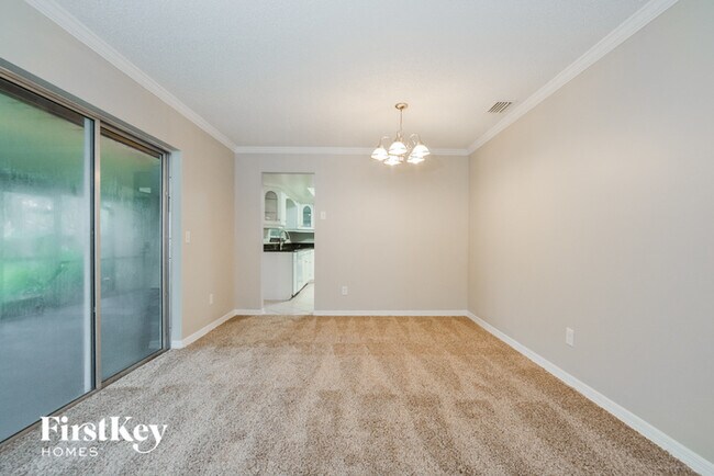Foto del edificio - 848 Benchwood Ct