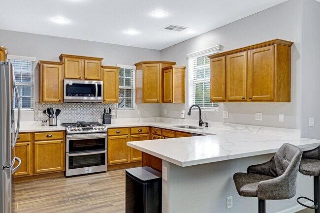 Foto del edificio - 15366 W Bloomfield Rd