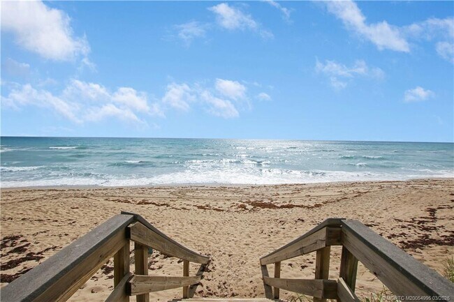 Building Photo - 9950 S Ocean Dr