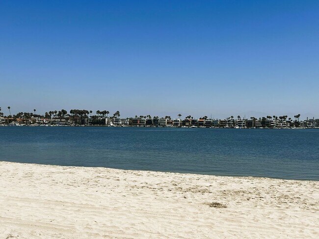 Foto del edificio - 6623 E Ocean Blvd