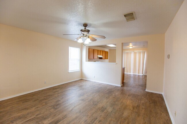 Building Photo - 955 Marble Point