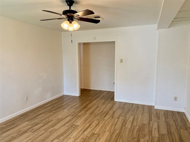 Foto del edificio - 10618 Leitrim Way