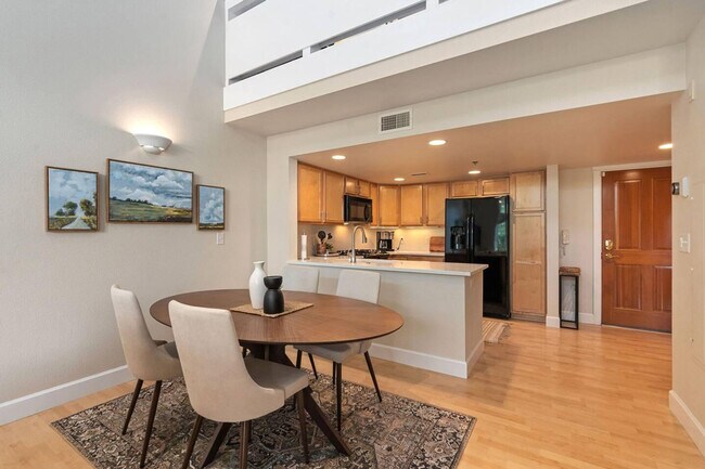 Foto del edificio - 330 N Howes St