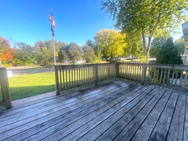 Building Photo - Location, Location, Wayzata Schools, View ...
