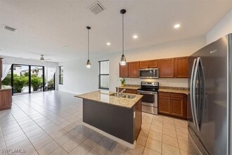 Building Photo - 5465 Cameron Dr