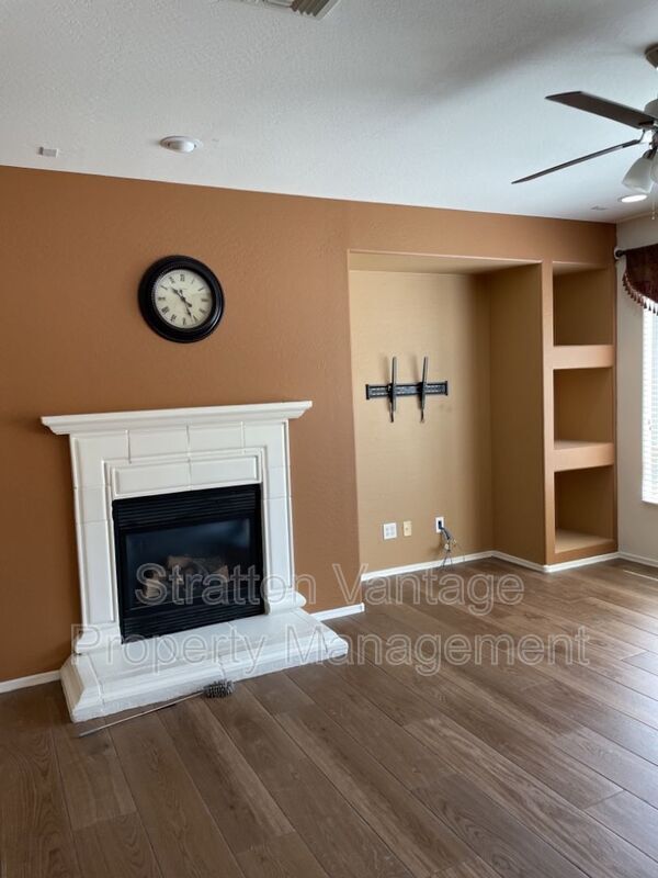 Foto del edificio - 16483 N 99th Pl