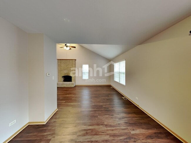 Building Photo - 25773 S Hoover Ct
