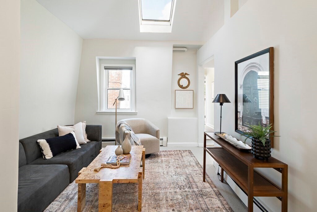 Foto principal - 264 Webster St