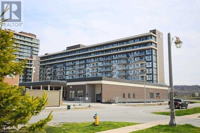 Building Photo - 550 N Service Rd