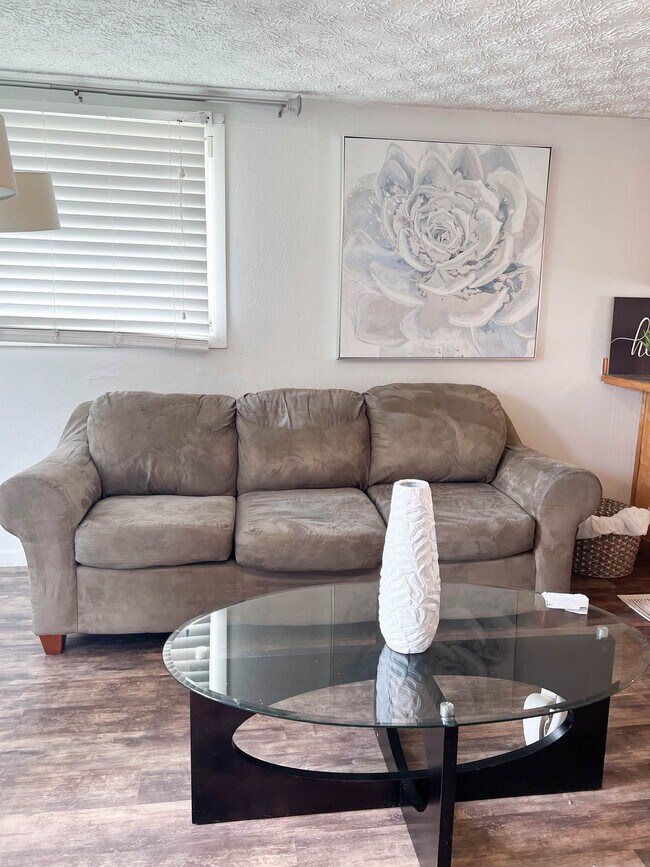 Photo - 446 E 10th Ave Townhome