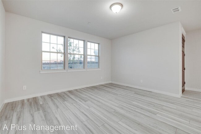 Building Photo - 3 br, 2.5 bath House - 2948 Opera Way