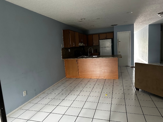 Building Photo - 3259 NW 118th Ln