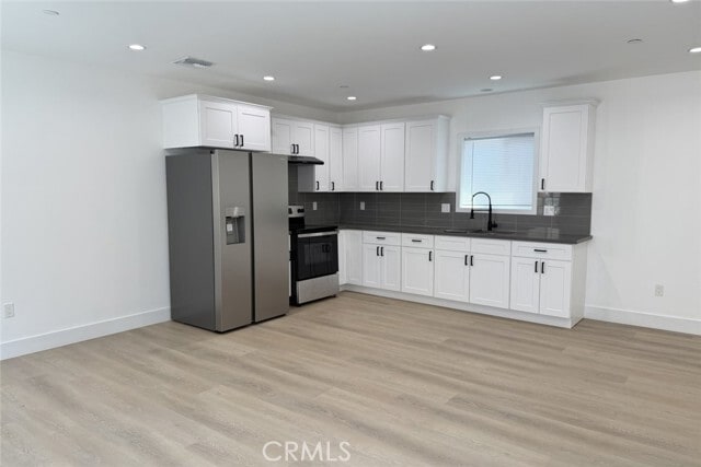 Building Photo - 14018 Hubbard St