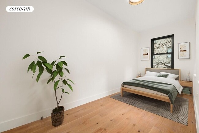 Foto del edificio - 268 W 73rd St