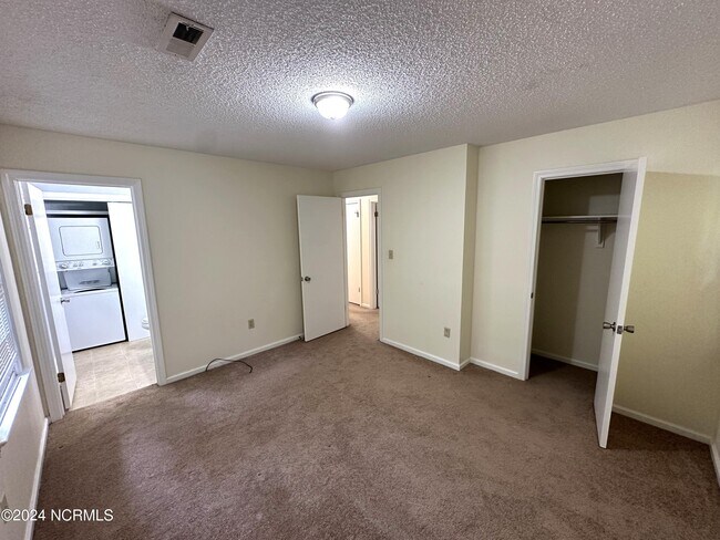 Building Photo - 1209 Halstead Blvd