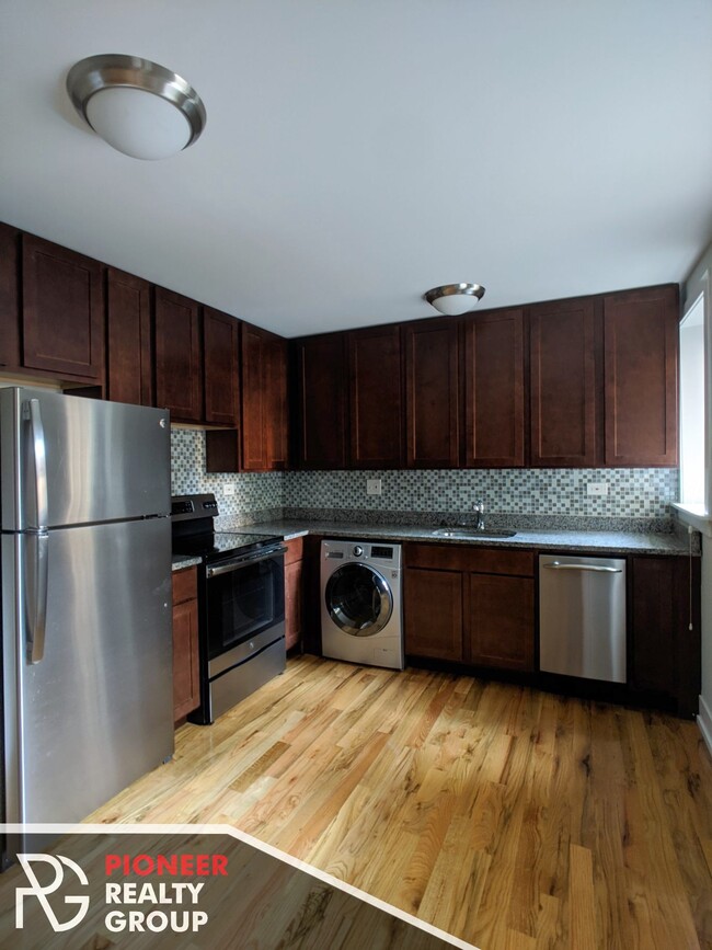 Foto del edificio - 536 W Arlington Pl