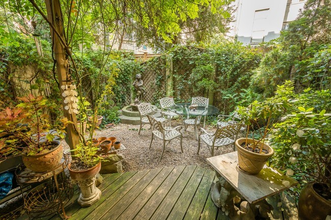 Espacio al aire libre - 25 W 89th St