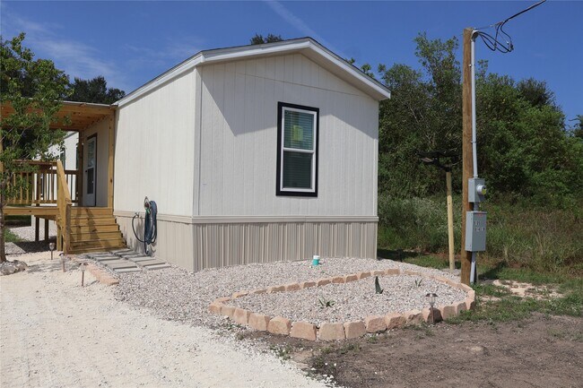 Building Photo - 9105-5914 18