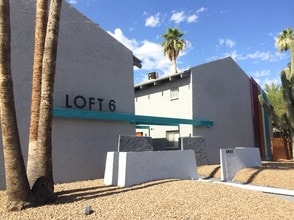 Building Photo - Loft 6