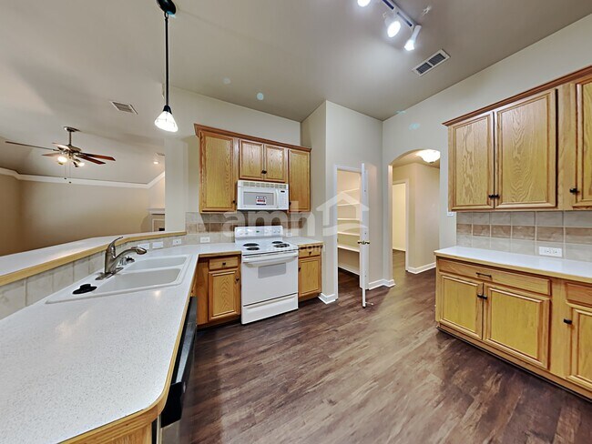 Building Photo - 206 Rock Meadow Trail