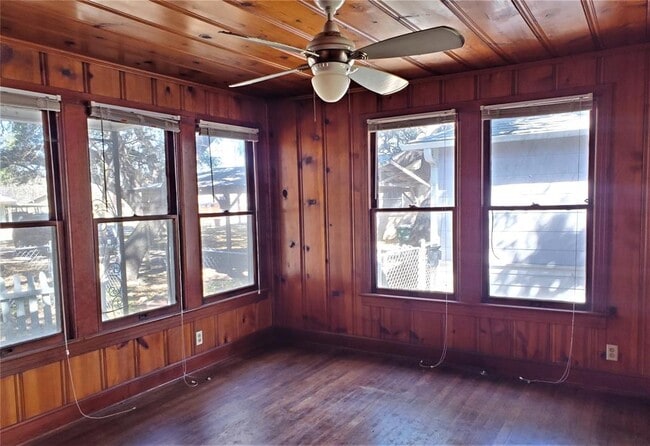 Foto del edificio - 4409 Merle Dr