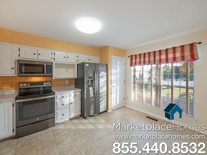 Primary Photo - 6635 Hickory Trace Cir