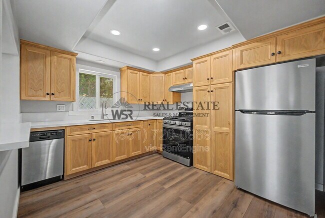 Foto del edificio - 1030 E Brockton Ave