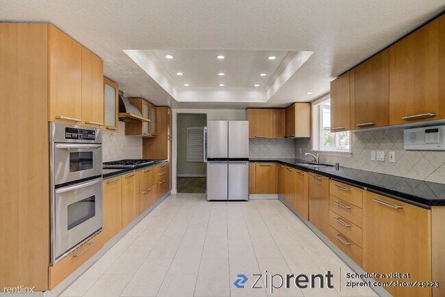 Foto del edificio - 3 br, 3 bath Townhome - 1912 Harriman Lane...