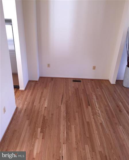 Foto del edificio - 47665 Comer Square